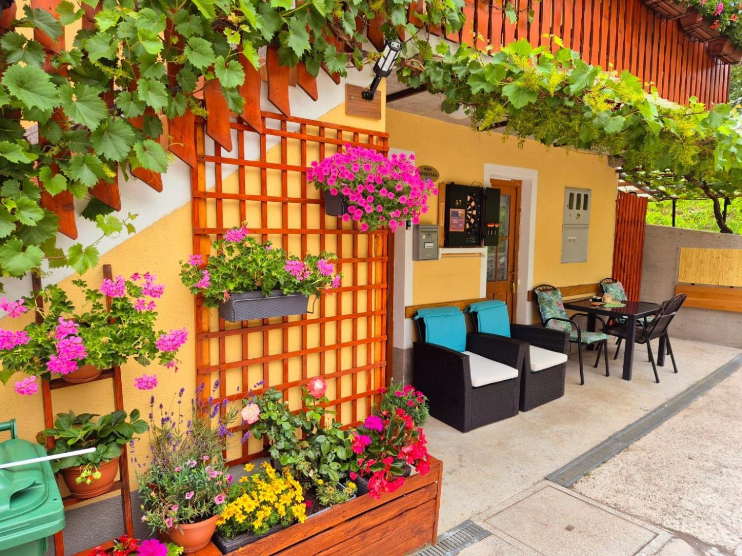 Apartment Anaya Paradise For Families Bovec Bagian luar foto