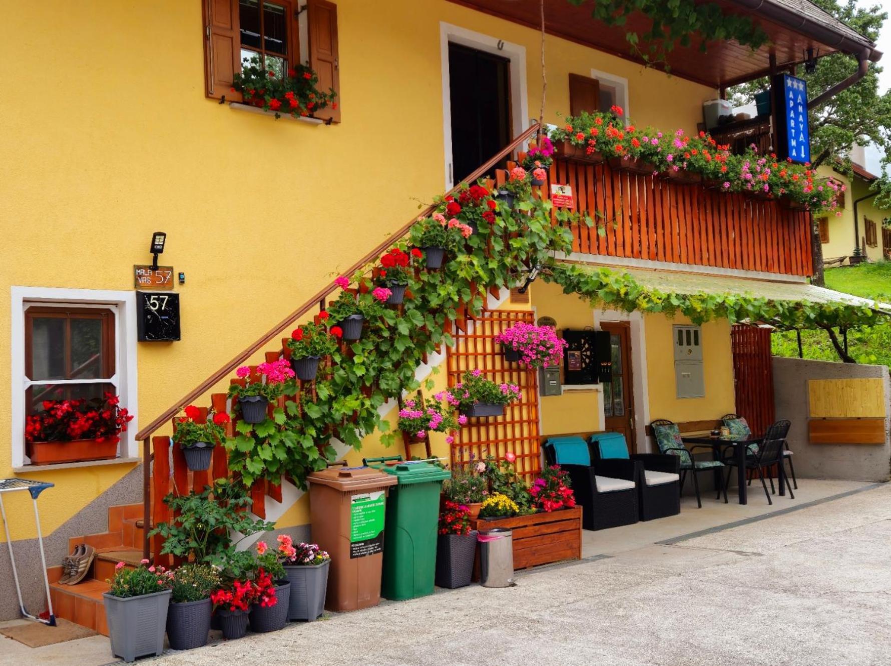 Apartment Anaya Paradise For Families Bovec Bagian luar foto